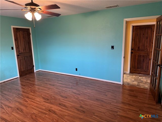 401 Shiloh Drive, Victoria, TX 77904