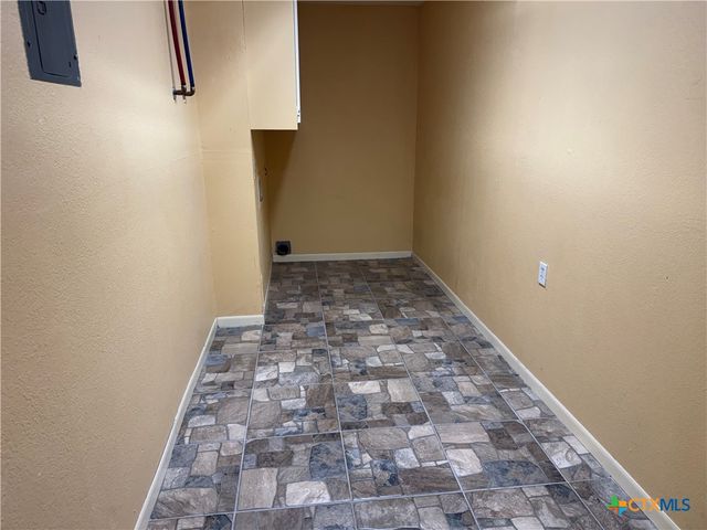 401 Shiloh Drive, Victoria, TX 77904