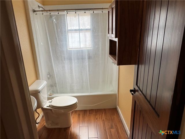 401 Shiloh Drive, Victoria, TX 77904