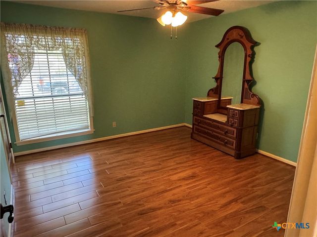 401 Shiloh Drive, Victoria, TX 77904