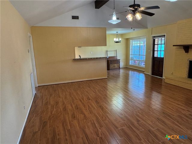 401 Shiloh Drive, Victoria, TX 77904