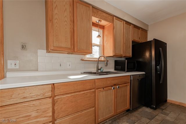 1111 E Miner Road, Mayfield Heights, OH 44124