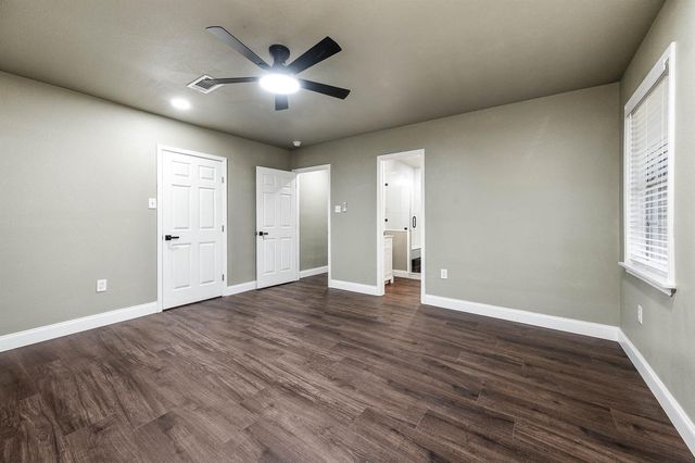 717 Cedar Lawn Drive, Alvin, TX 77511