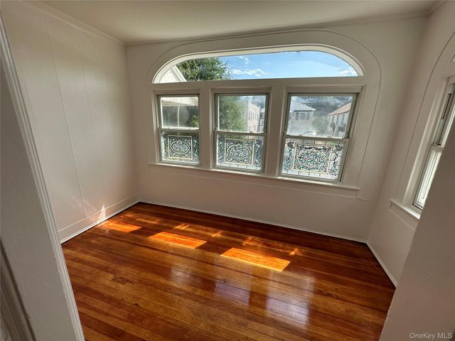 527 W Beech Street 1, Long Beach, NY 11561