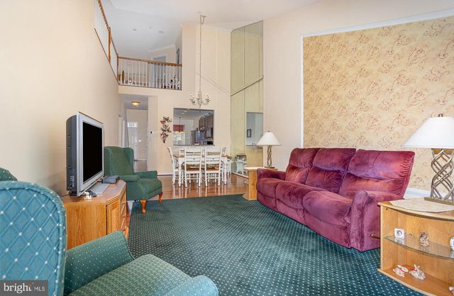 1471 HERITAGE LN, York, PA 17403