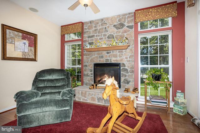 1471 HERITAGE LN, York, PA 17403