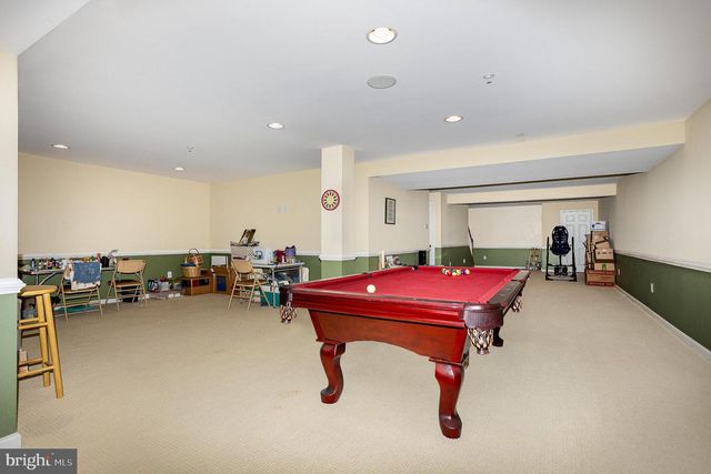 1471 HERITAGE LN, York, PA 17403