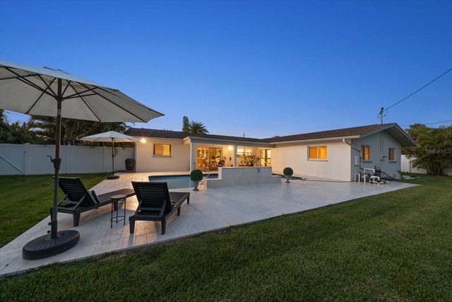 821 JACARANDA DRIVE, Largo, FL 33770