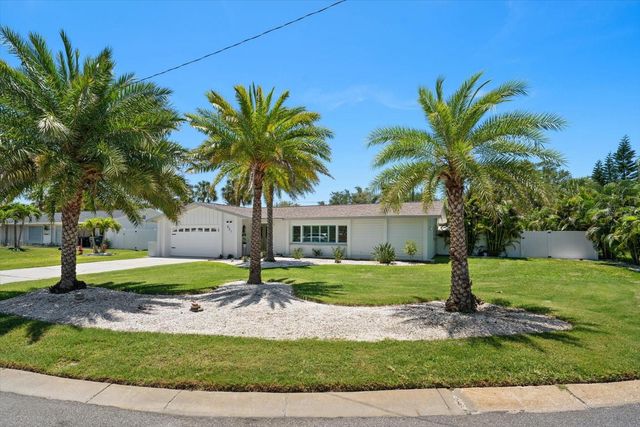 821 JACARANDA DRIVE, Largo, FL 33770