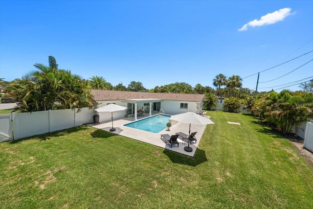 821 JACARANDA DRIVE, Largo, FL 33770