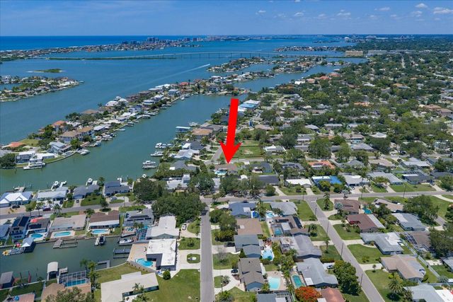 821 JACARANDA DRIVE, Largo, FL 33770