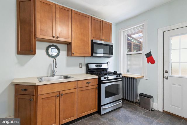 5825 CHEW AVE, Philadelphia, PA 19138