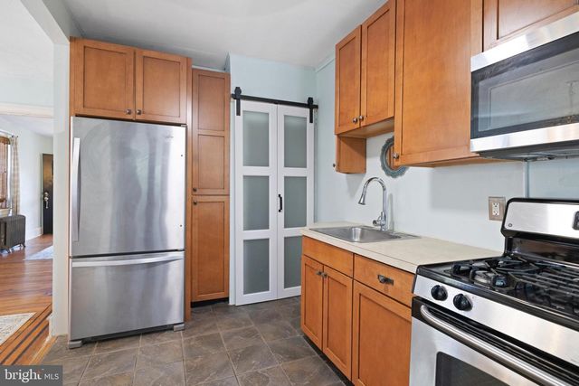 5825 CHEW AVE, Philadelphia, PA 19138