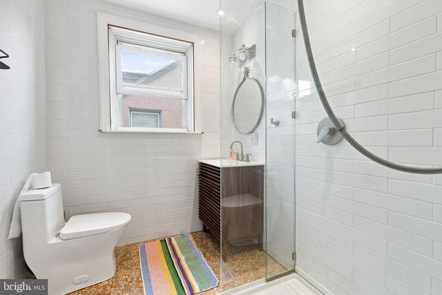 5825 CHEW AVE, Philadelphia, PA 19138