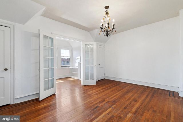 5825 CHEW AVE, Philadelphia, PA 19138
