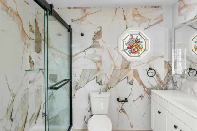 1214 JONATHAN Drive, Erie, PA 16509