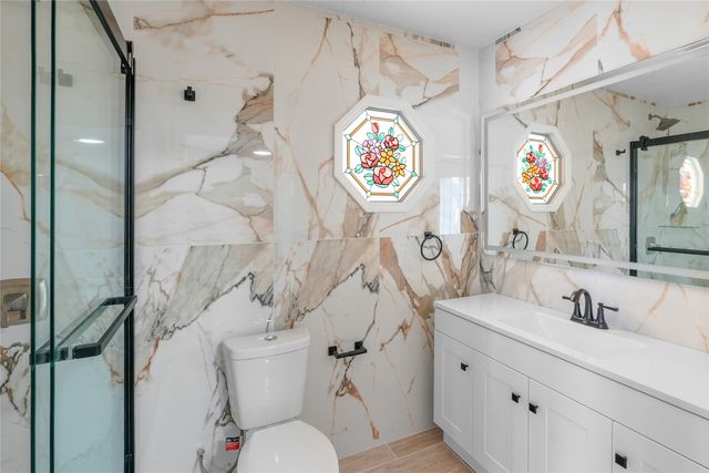 1214 JONATHAN Drive, Erie, PA 16509