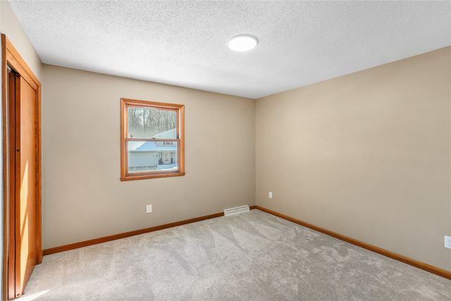 1214 JONATHAN Drive, Erie, PA 16509