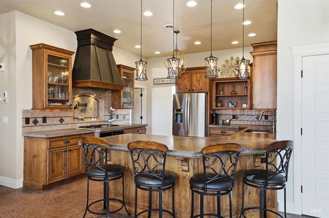 978 S 1200 E, Eden, ID 83325