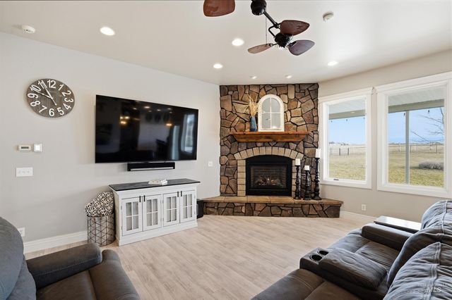 978 S 1200 E, Eden, ID 83325