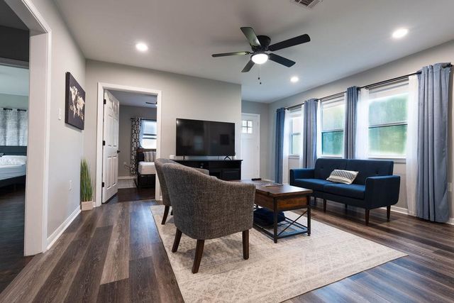 240 Bayou Blue Rd, Houma, LA 70364