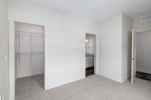 1502 Simsbury Street # 4, Traverse City, MI 49686