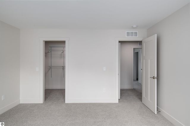 1502 Simsbury Street # 4, Traverse City, MI 49686