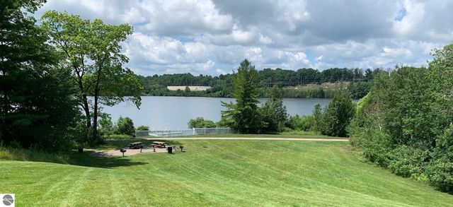 1502 Simsbury Street # 4, Traverse City, MI 49686