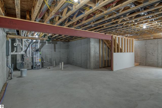 1502 Simsbury Street # 4, Traverse City, MI 49686