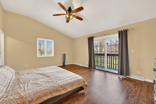 1926 Golf View Drive, Bartlett, IL 60103