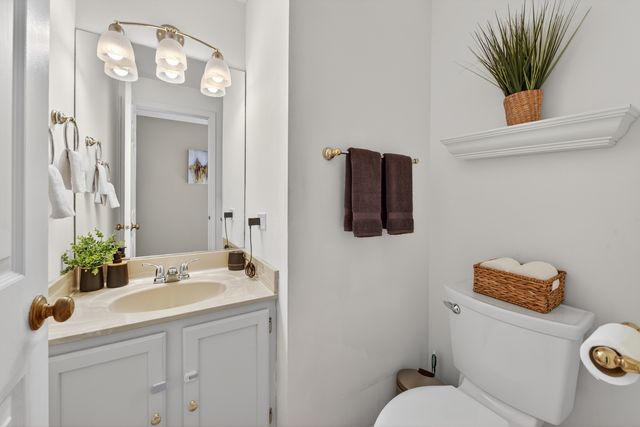 1926 Golf View Drive, Bartlett, IL 60103