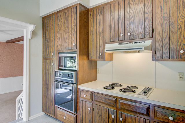 408 Country Club Boulevard, Summerville, SC 29483