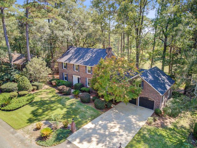 408 Country Club Boulevard, Summerville, SC 29483