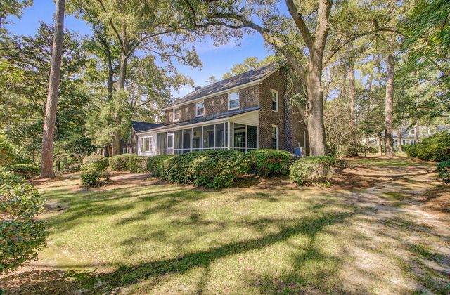 408 Country Club Boulevard, Summerville, SC 29483
