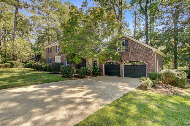408 Country Club Boulevard, Summerville, SC 29483
