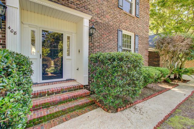 408 Country Club Boulevard, Summerville, SC 29483