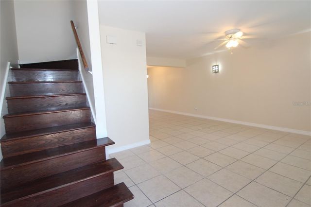 5104 LA MANCHA COURT 5104, Orlando, FL 32822