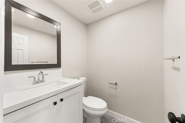 1722 Mitchell 36, Tustin, CA 92780
