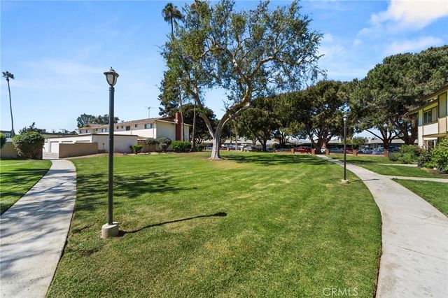1722 Mitchell 36, Tustin, CA 92780