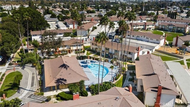 1722 Mitchell 36, Tustin, CA 92780