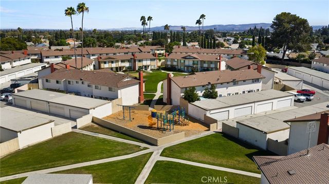 1722 Mitchell 36, Tustin, CA 92780