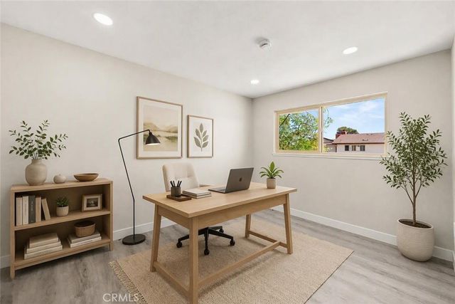 1722 Mitchell 36, Tustin, CA 92780