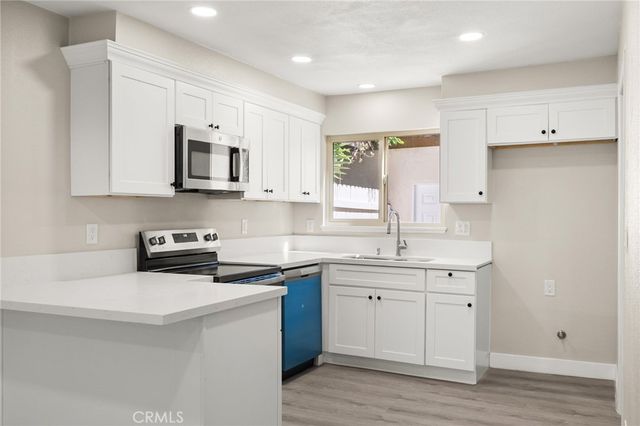 1722 Mitchell 36, Tustin, CA 92780