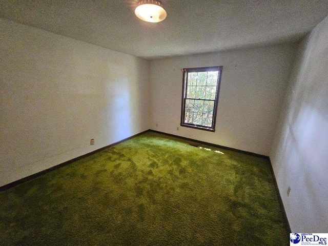 2112 W Carolina Avenue, Hartsville, SC 29550