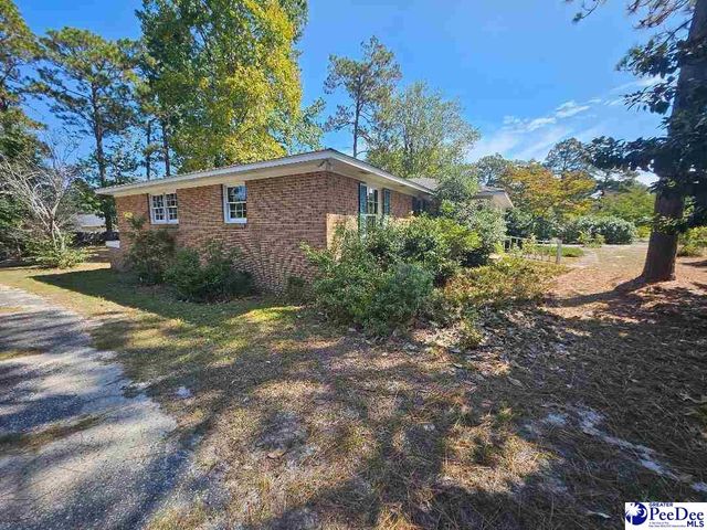 2112 W Carolina Avenue, Hartsville, SC 29550