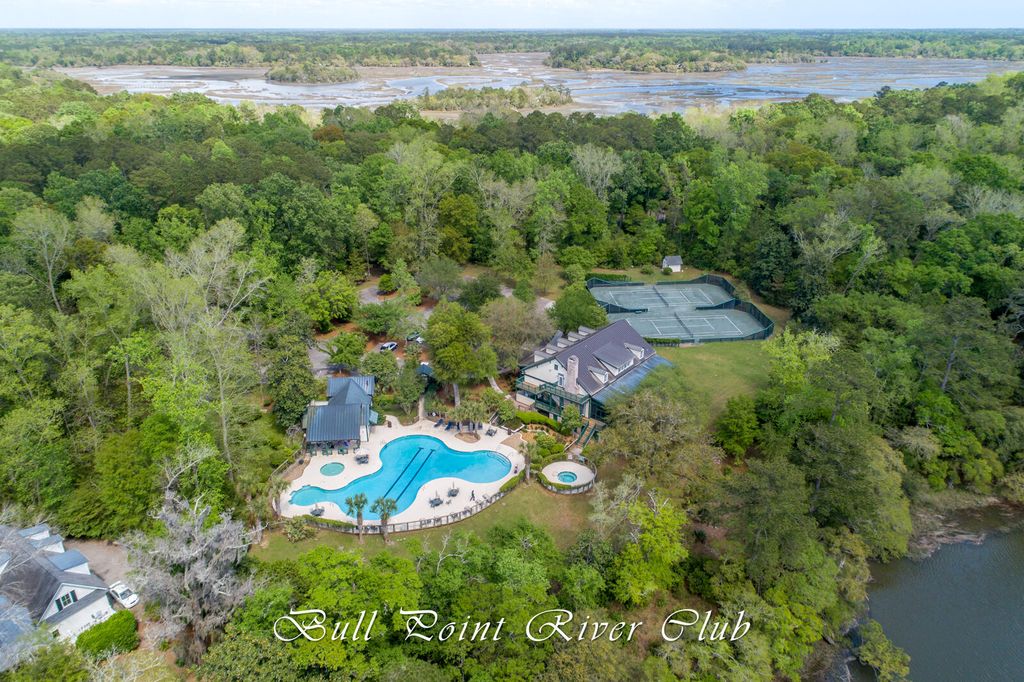 Image 5 of property listing at 7 Blake Lane, Seabrook, SC 29940
