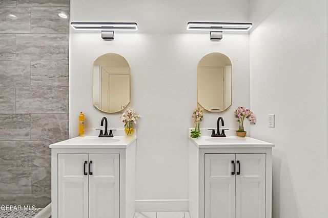 1373 GOBI DESERT Drive, Chaparral, NM 88081