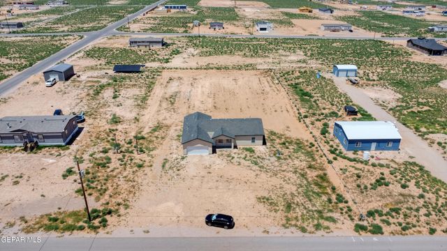 1373 GOBI DESERT Drive, Chaparral, NM 88081