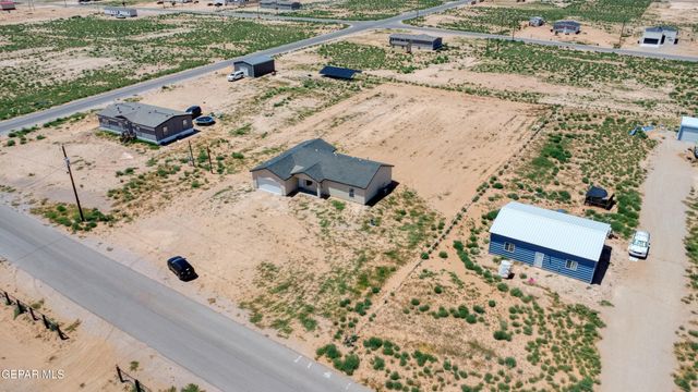 1373 GOBI DESERT Drive, Chaparral, NM 88081