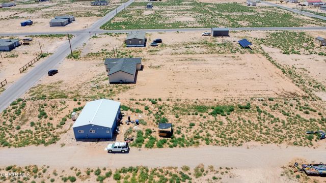 1373 GOBI DESERT Drive, Chaparral, NM 88081